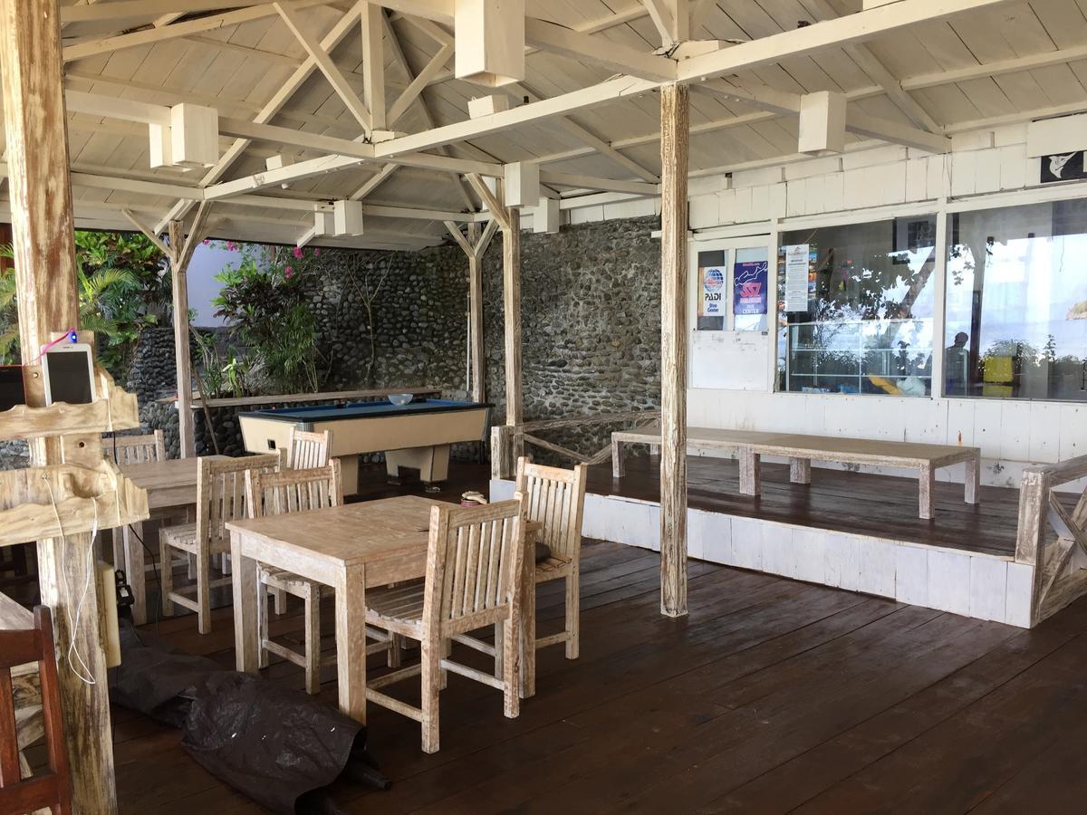 Black Marlin - Kadidiri Batudaka エクステリア 写真